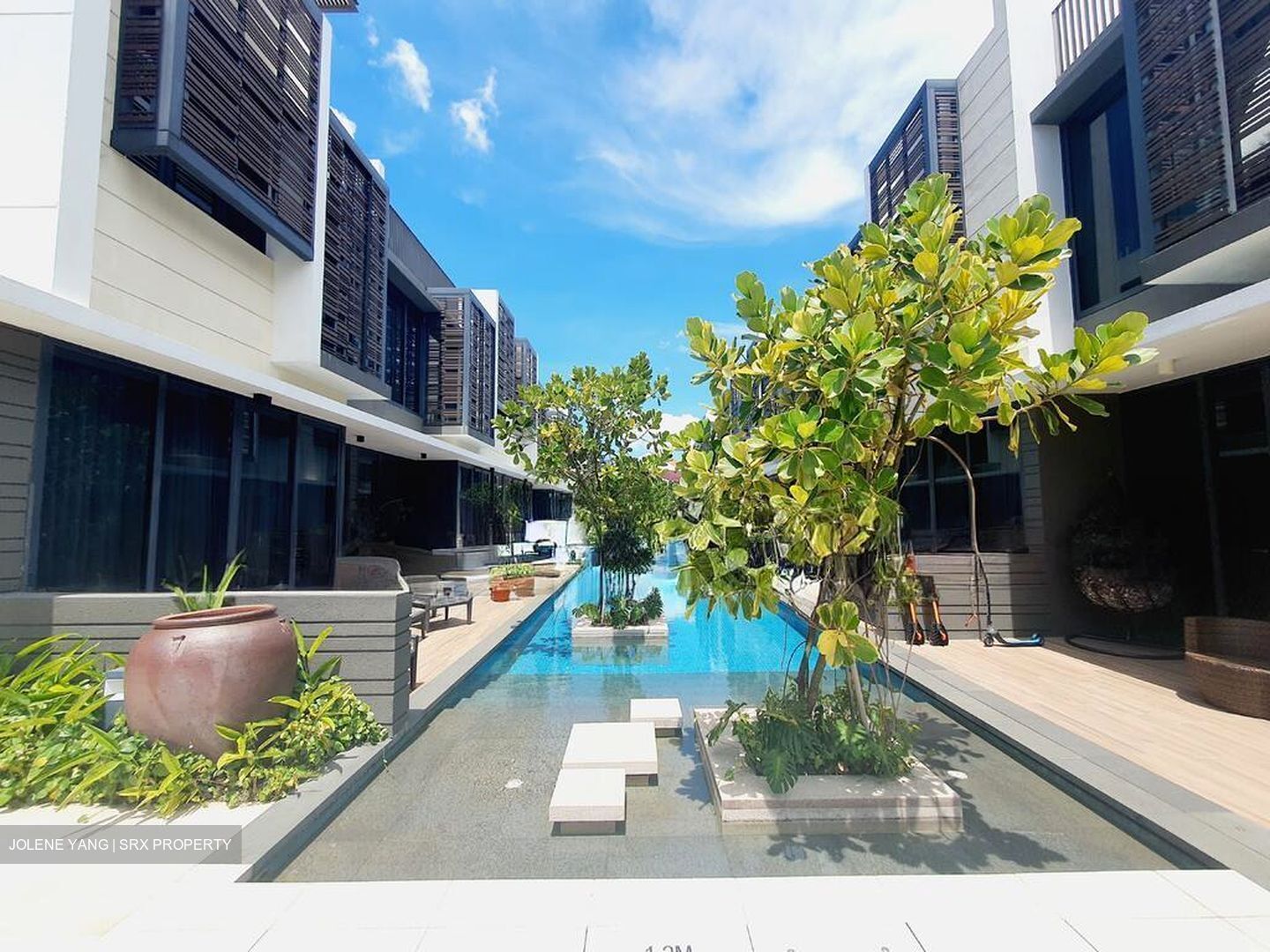 Alana (D28), Terrace #566135051